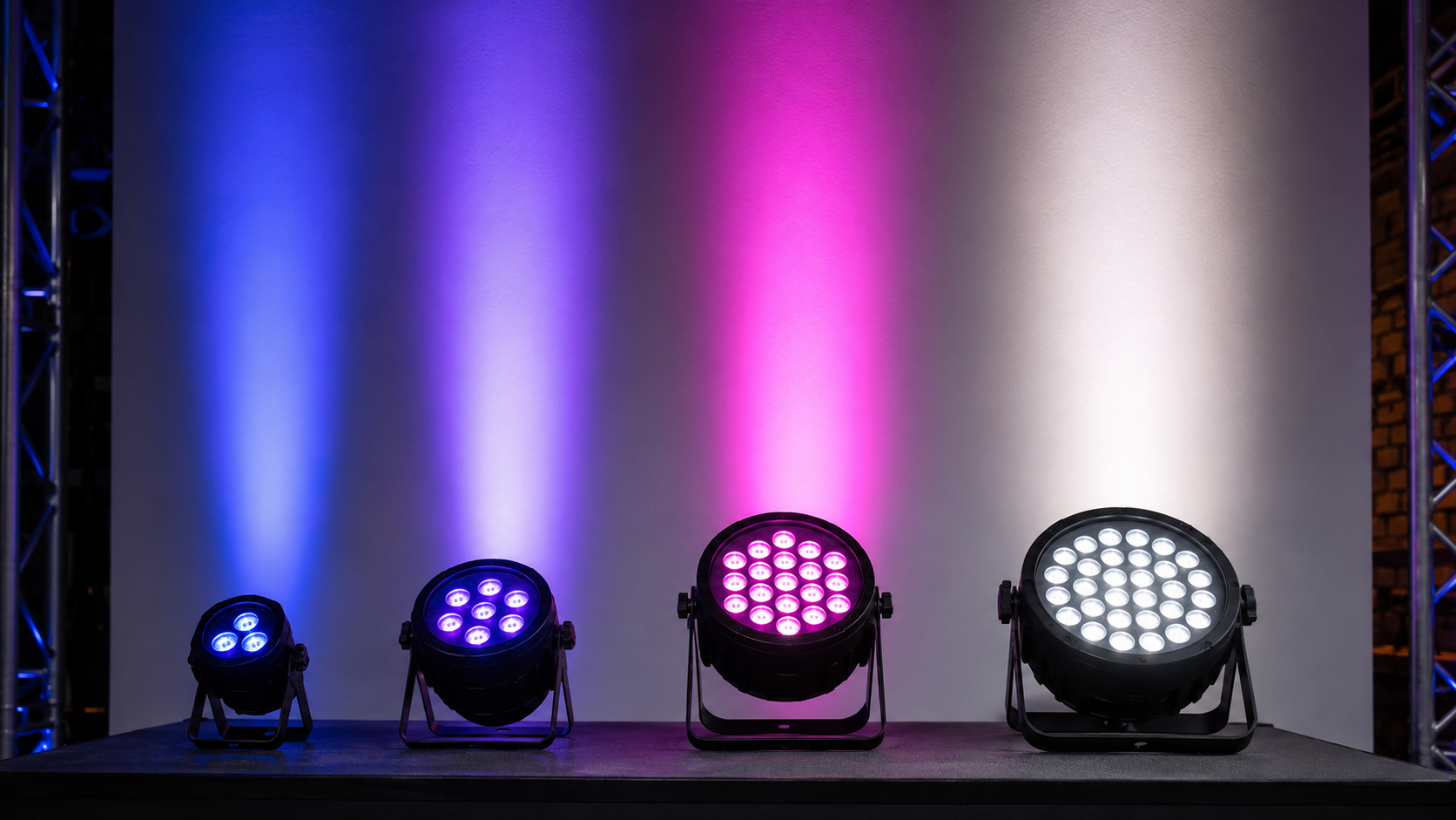 Comparación visual de focos PAR LED de diferentes tamaños y características